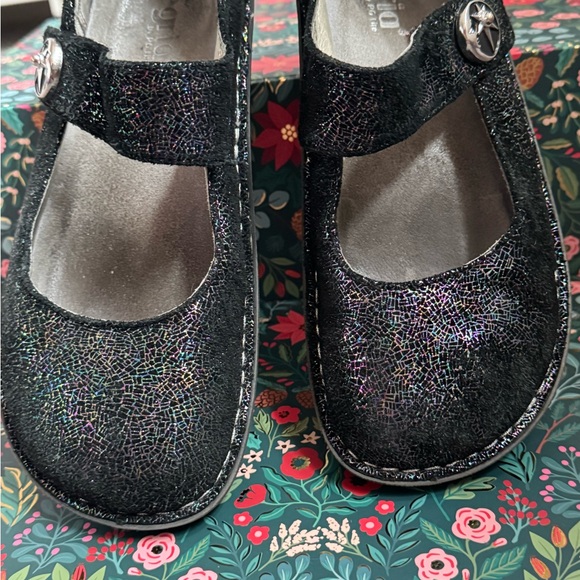 Mary Jane clogs - Picture 2 of 6